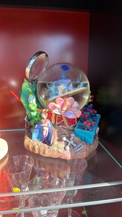 Disney A Bug's Life Snow Globe
