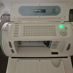 Cricut Create Machine - Model CRV20001