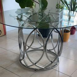 Dining table with 4 seats