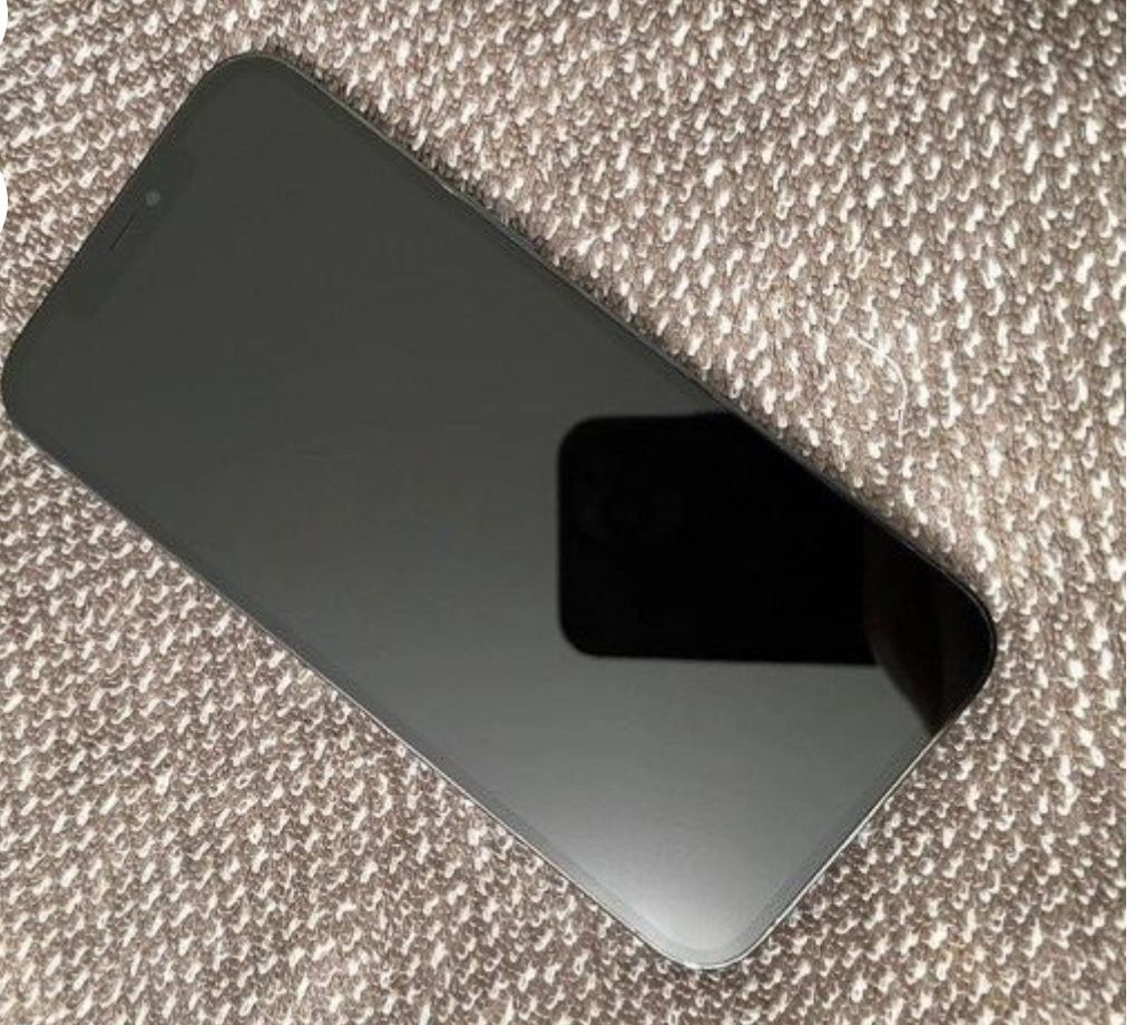 iPhone 12
