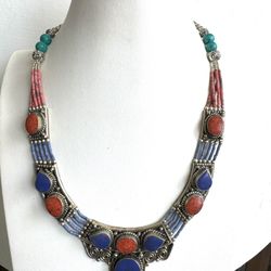 vintage and beautiful tribal theme tibetan silver necklace with coral and lapis stone 19”inch long