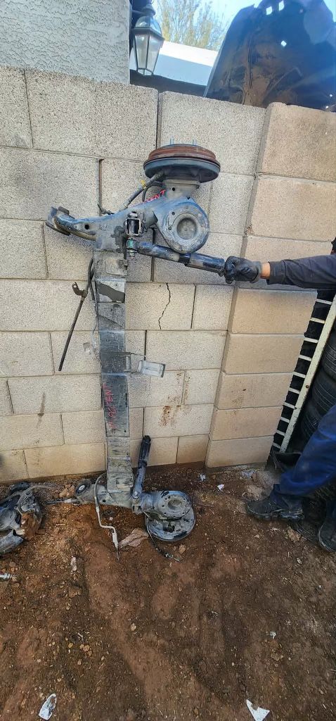 2012 - 2017 Hyundai accent rear suspension axle beam assembly