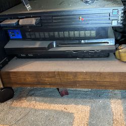 PlayStation 2 And 3  Over 50 Games 4 Controllers