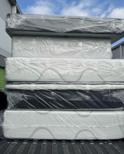 Queen Size Mattress And Box Spring Memory Foam Gel New Set