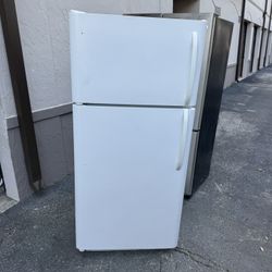 Frigidaire Refrigerator Good Condition Everything Works Fine 