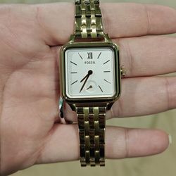 $50 FOSSIL WATCH FOR LADIES 