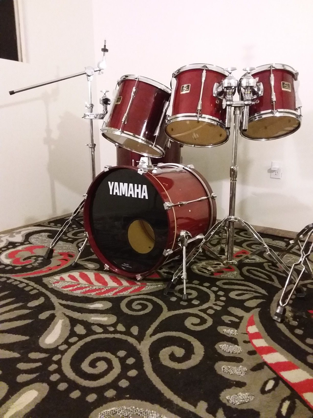 Yamaha stage custom drums