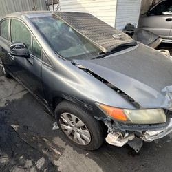 2012 Honda Civic 1.8L PARTS ONLY !