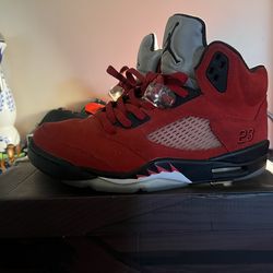 Jordan 5 Raging Bulls (2021) 9.5