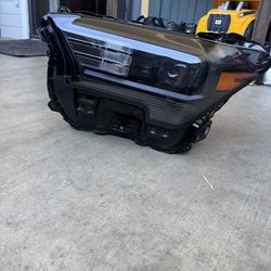 Toyota Tacoma Trd 2024-2025 Headlight