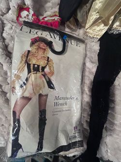 Costume