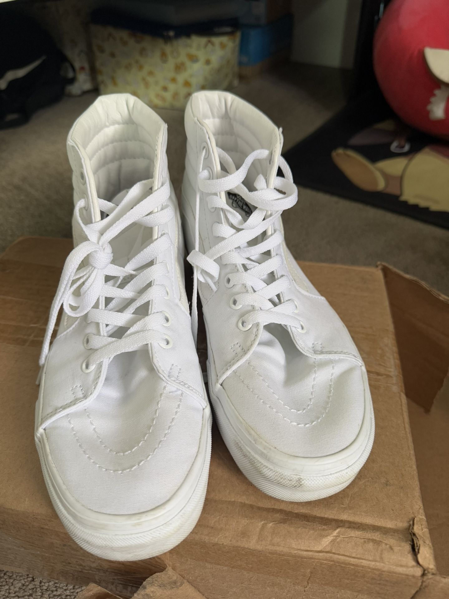 White vans 9.5M