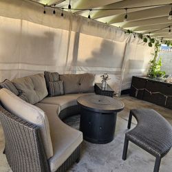 Sumbrella Patio Set 5pc +Cushions And Pillows/Conversation Set/outdoor Furniture/Cash Only 