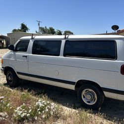 2000 Dodge Ram Van 2500