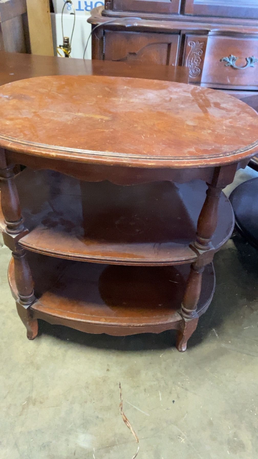 🪑 ROUND-TOP SIDE TABLE WITH SHELF 🪑