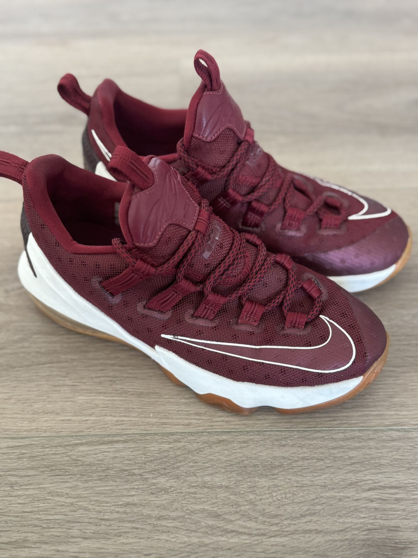 Nike LeBron Size 6