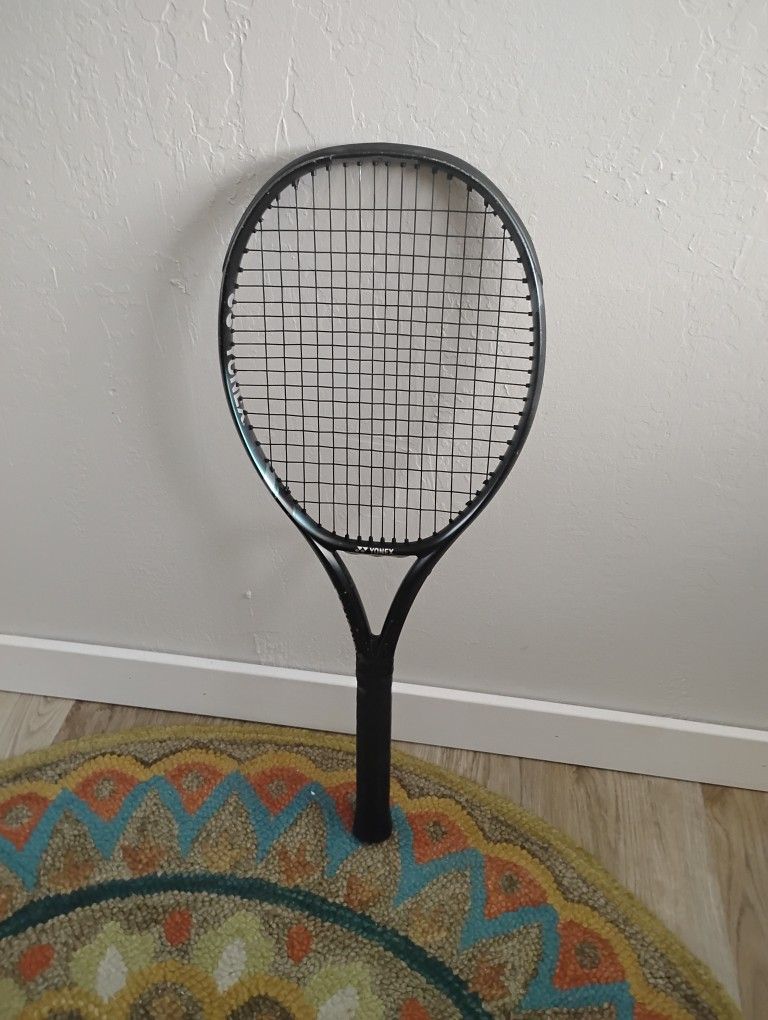 Yonex Ezone 100 Tennis Raquets