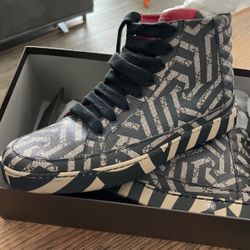 Barely Used Gucci Sneakers 