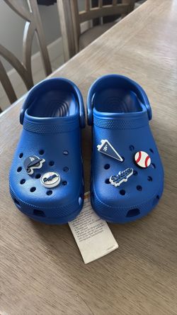 Crocs Size  Men’s Size 6 Womens Size 8