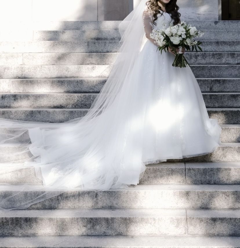 Wedding Dress 4-6 Sizes