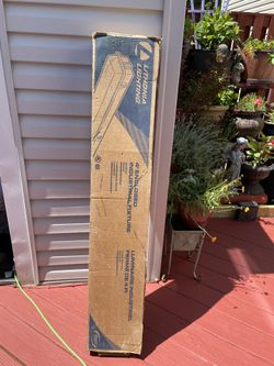 Weatherproof 4’ Fixture 