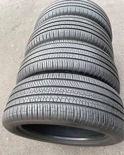 245/50/20 pirelli Selling a set of 4 tires in excellent condition 🫡
