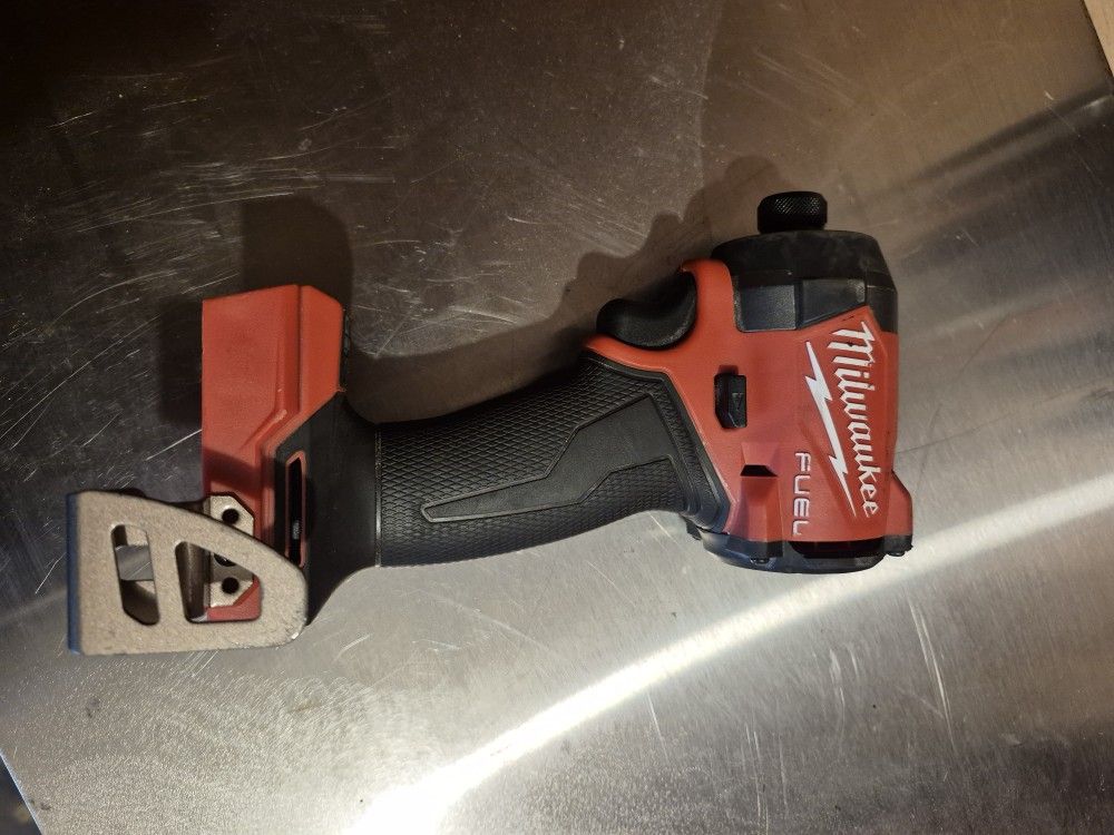 Milwaukee 1/4" Impact Slightly Used