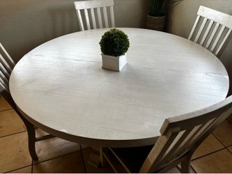 Gorgeous lightly used farmhouse table