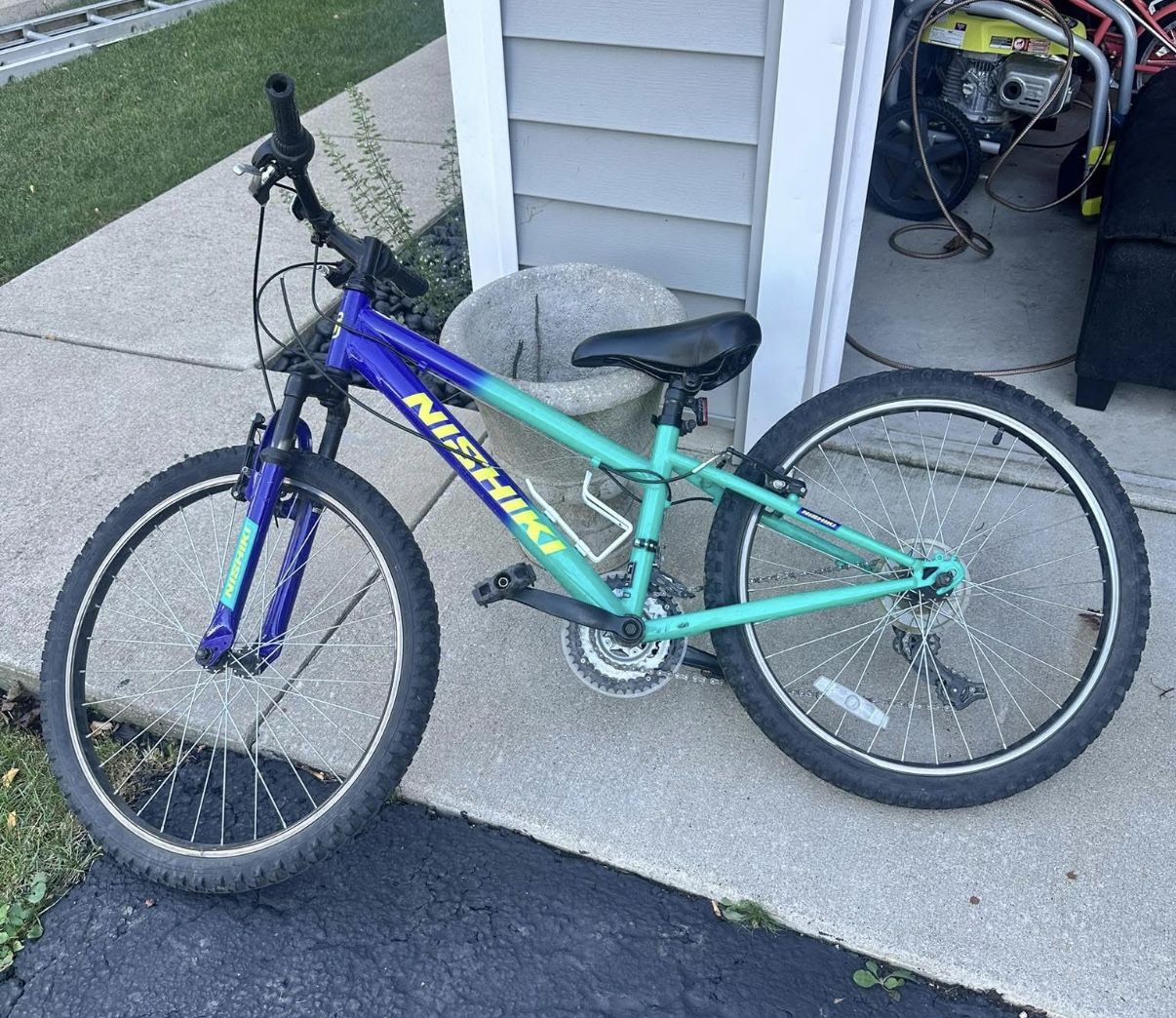 Nishiki Pueblo 24” Mountain Bike