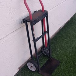 Milwaukee 800 Lb 2-in-1 Dolly $40