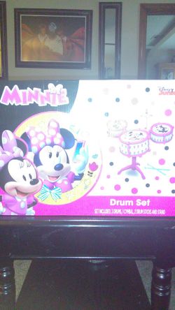 Minnie mouse drum set