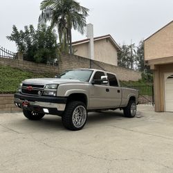 22x12 8 Lug Chevy Wheels 