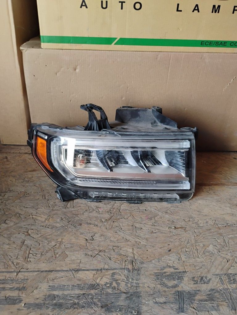 2020-2023 GMC Acadia Headlight Full LED RH OEM 