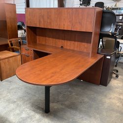L Shaped Desk 