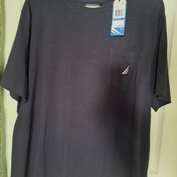 Mens NAUTICA XL T-Shirt NWT
