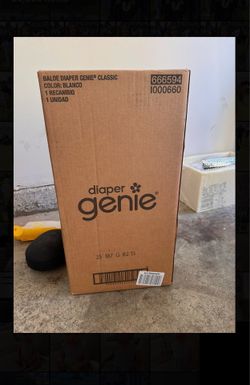 Brand new diaper genie