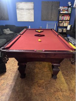 Buckhorn Pool Table & Accessories