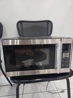 Black+Decker Stainless Steel Microwave Oven
