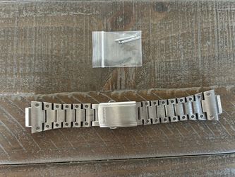 DW-5600 G shock metal band