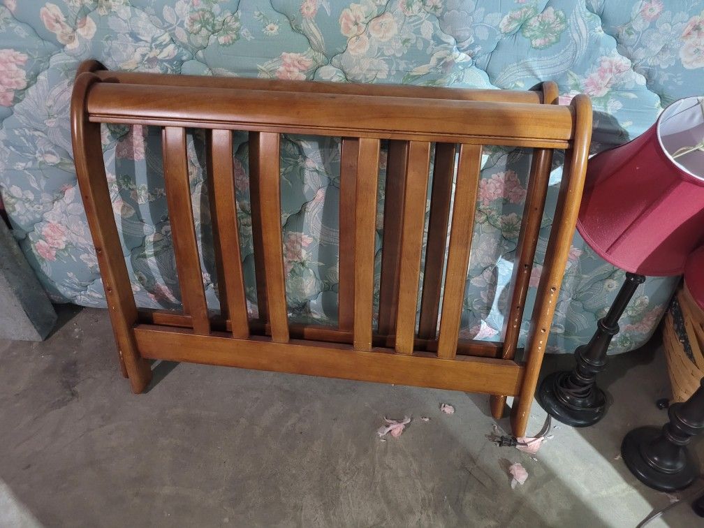 Trundle Bed