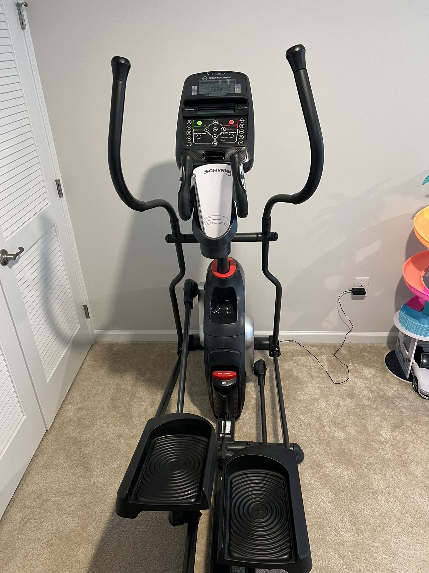 Schwinn 470 Elliptical Schwinn 430 Compact Elliptical Machine