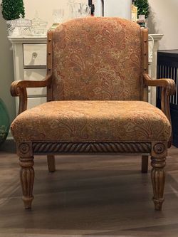 Oversized chair