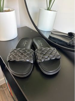 sandals 6.5