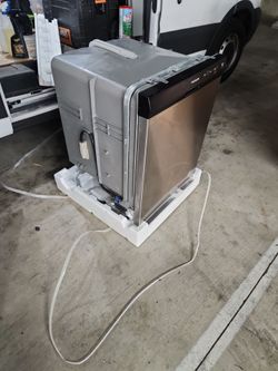 dishwasher (frigidaire)