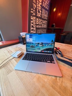 MacBook Air  13 M4