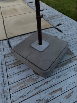 Umbrella with base