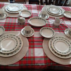 Beautiful Royal Doulton Tapestry Dishes