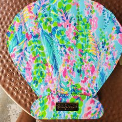 New Lilly Pulitzer Clam Shell Brush & Make Up Case