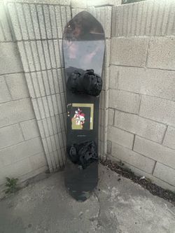 Wampeater snowboard, plus flow bindings