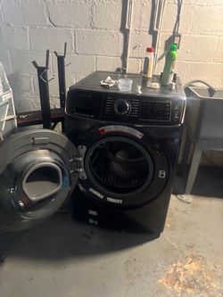 Samsung Black Front Load Washing Machine